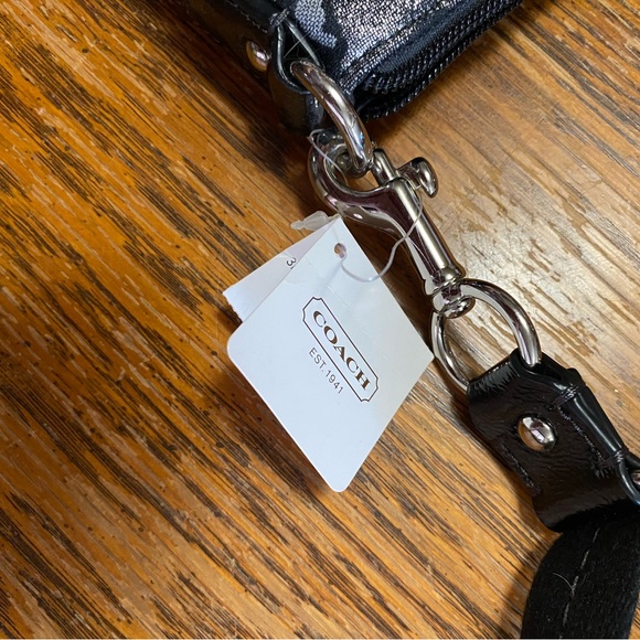 Coach shoulder bag! Leopard print! - Picture 3 of 3